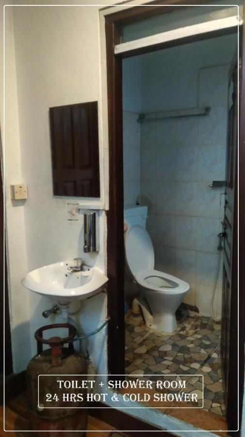 Planet Nomad Hostel Катманду Екстериор снимка